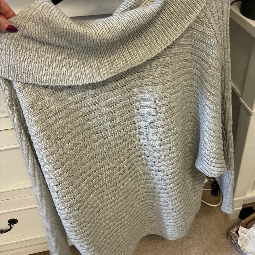 Pink Clover Light Gray Cowl Neck Sweater Women’s XL